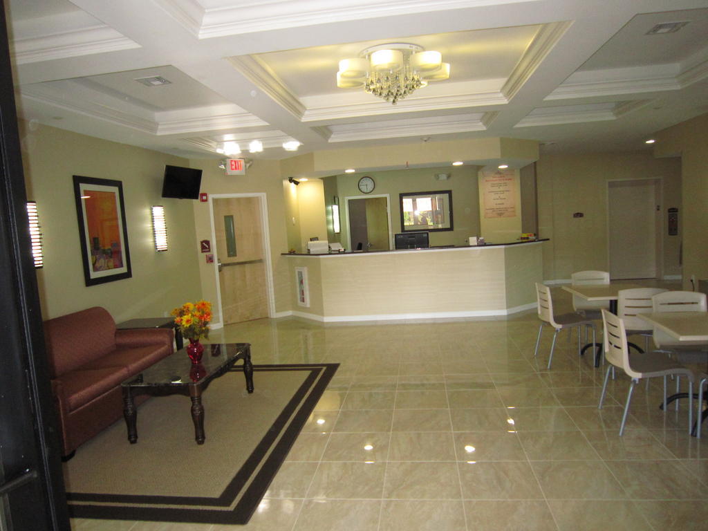 Red Carpet Inn And Suites Monmouth Junction Exteriör bild
